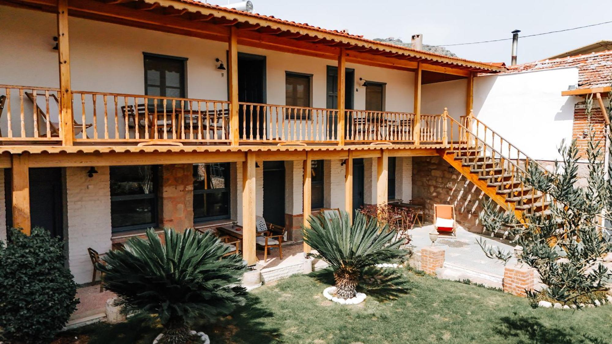 Attalos Suites Hotel Bergama Bagian luar foto